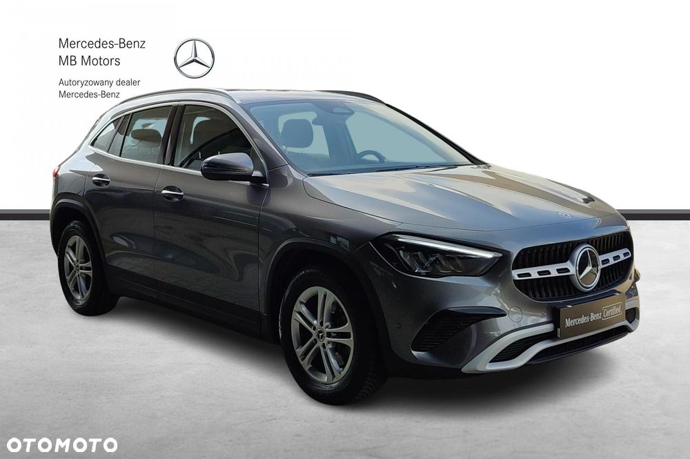 Mercedes-Benz GLA - 7