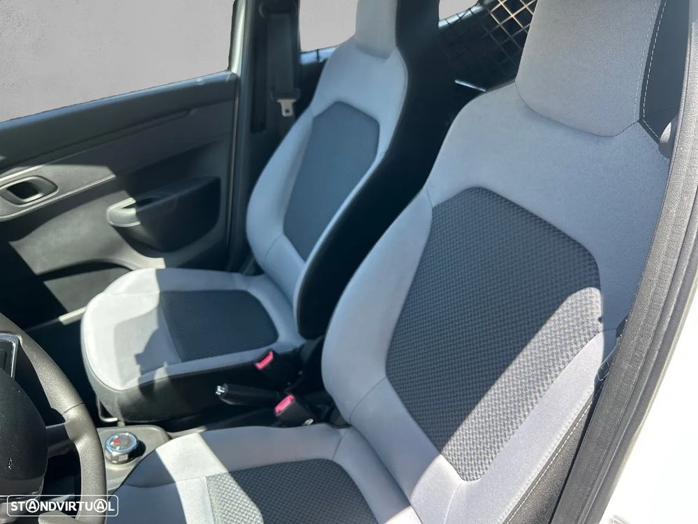 Dacia Spring Expression Electric 45 - 13