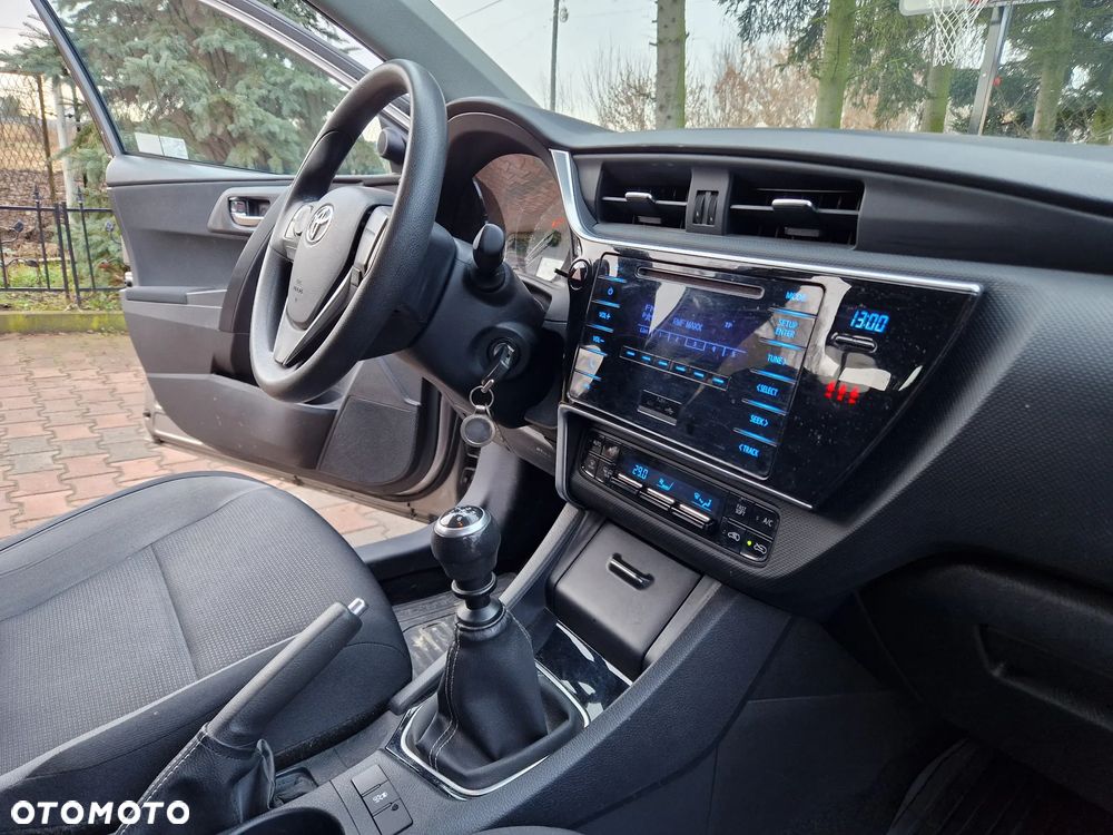 Toyota Auris 1.6 Active - 27