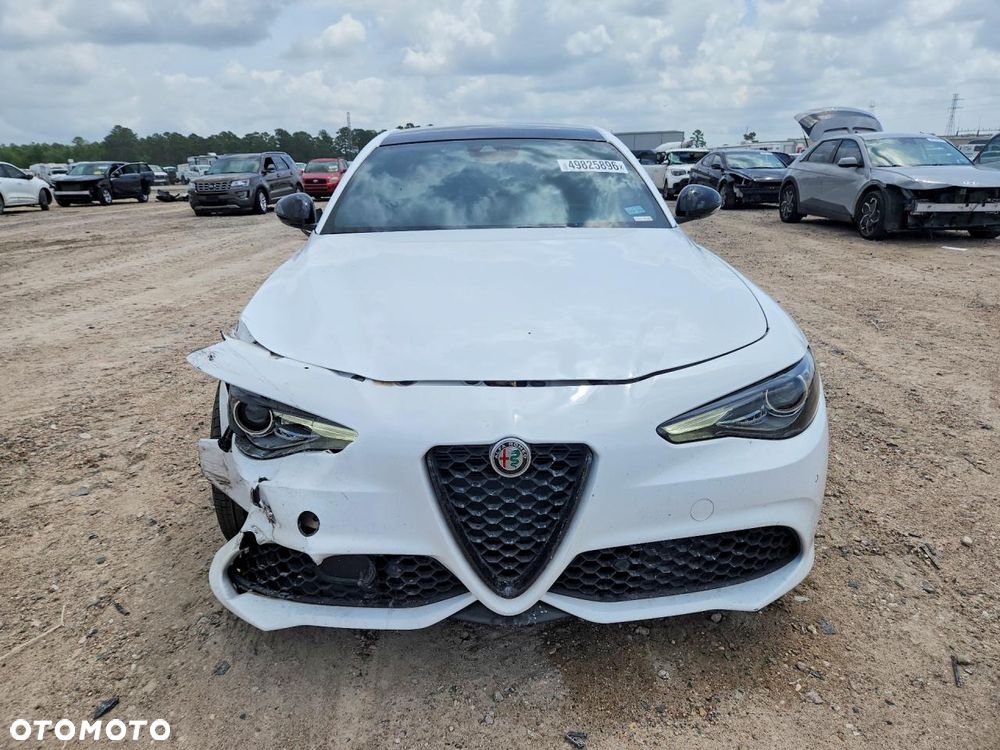 Alfa Romeo Giulia 2.0 Turbo 16V AT8 Veloce Ti - 2