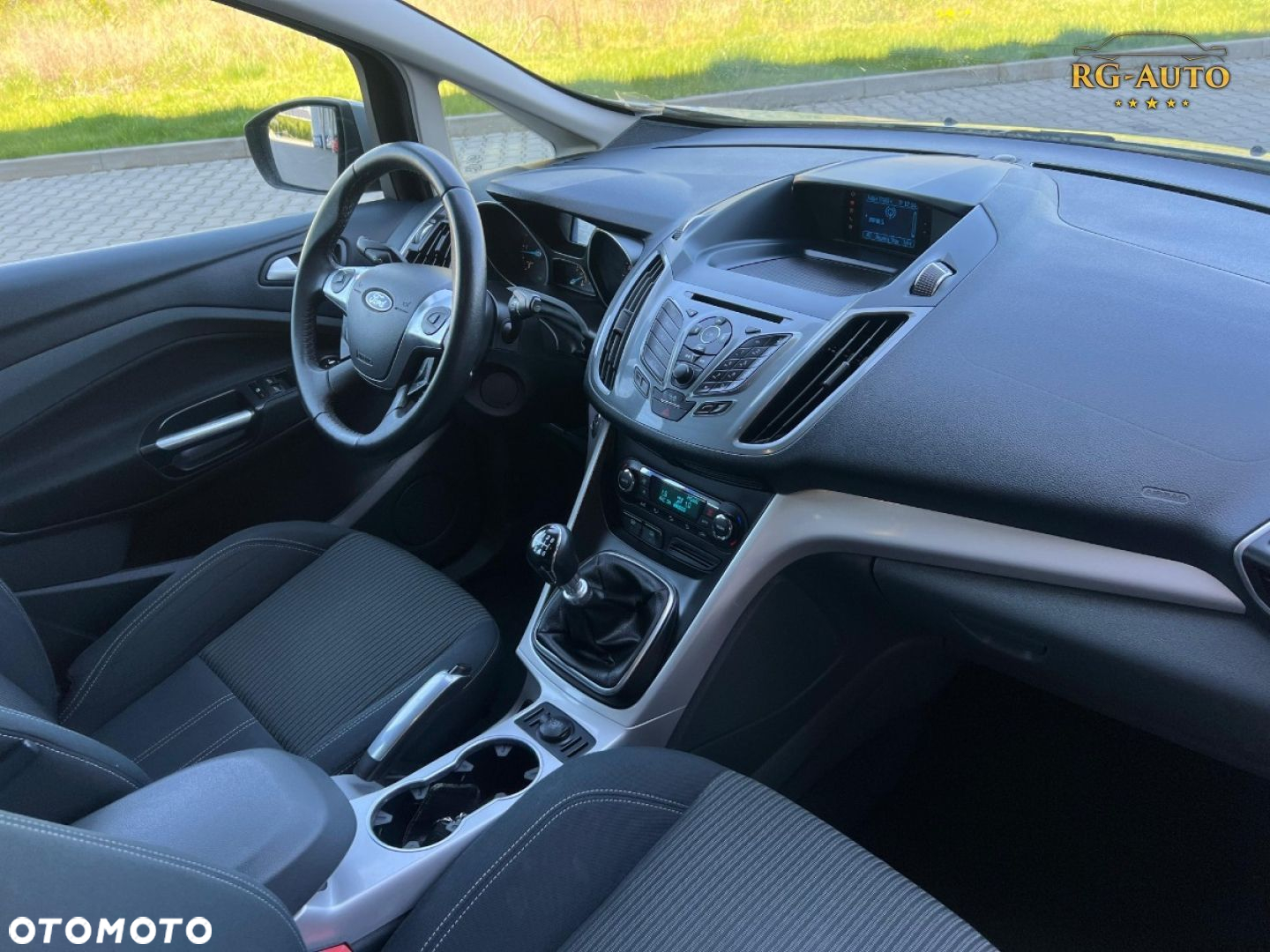 Ford Grand C-MAX - 24