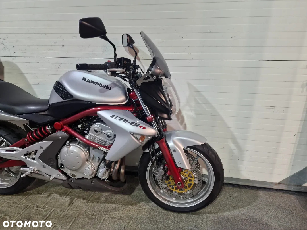 Kawasaki ER - 18