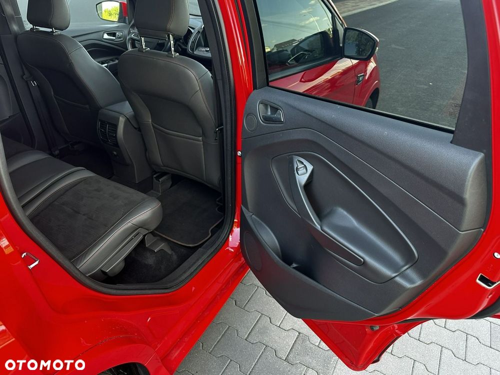 Ford Kuga - 27