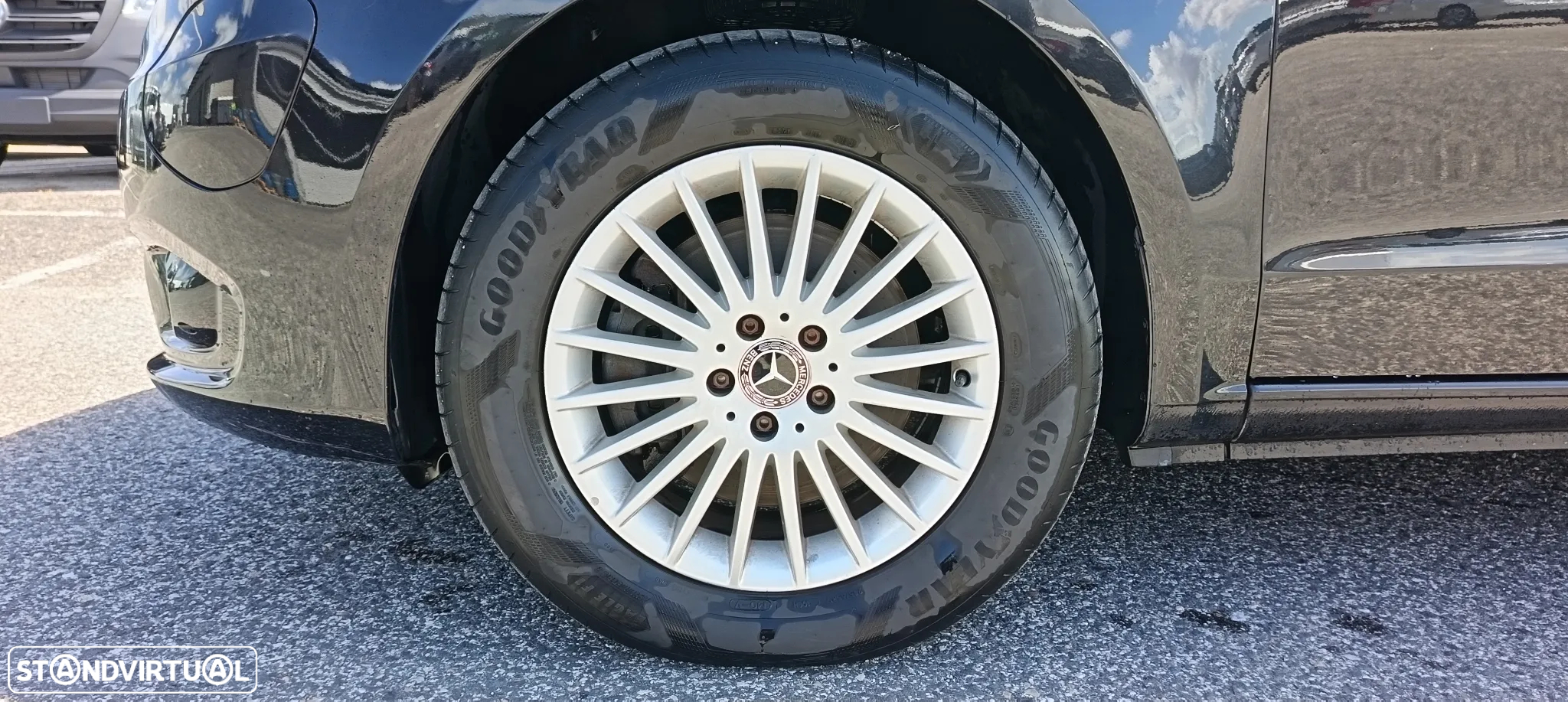 Mercedes-Benz eVito 129 Tourer Pro Extra longo - 10