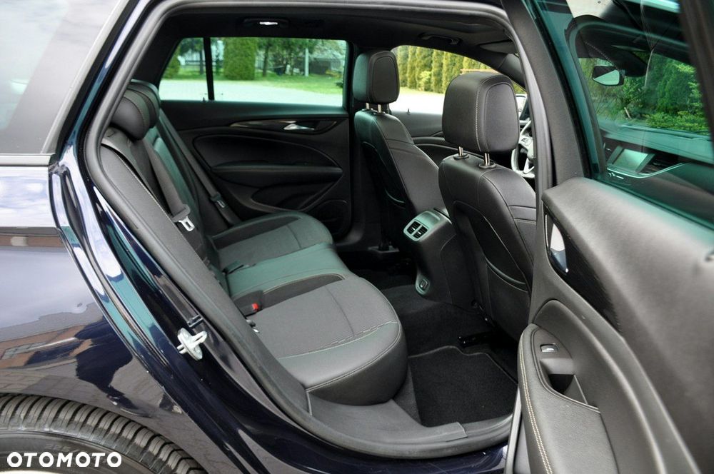 Opel Insignia - 19
