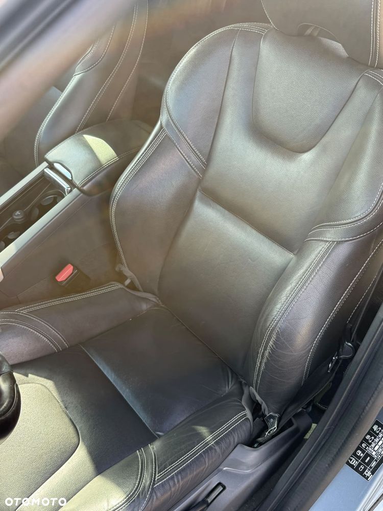 Volvo V60 D2 Drive-E Momentum - 21