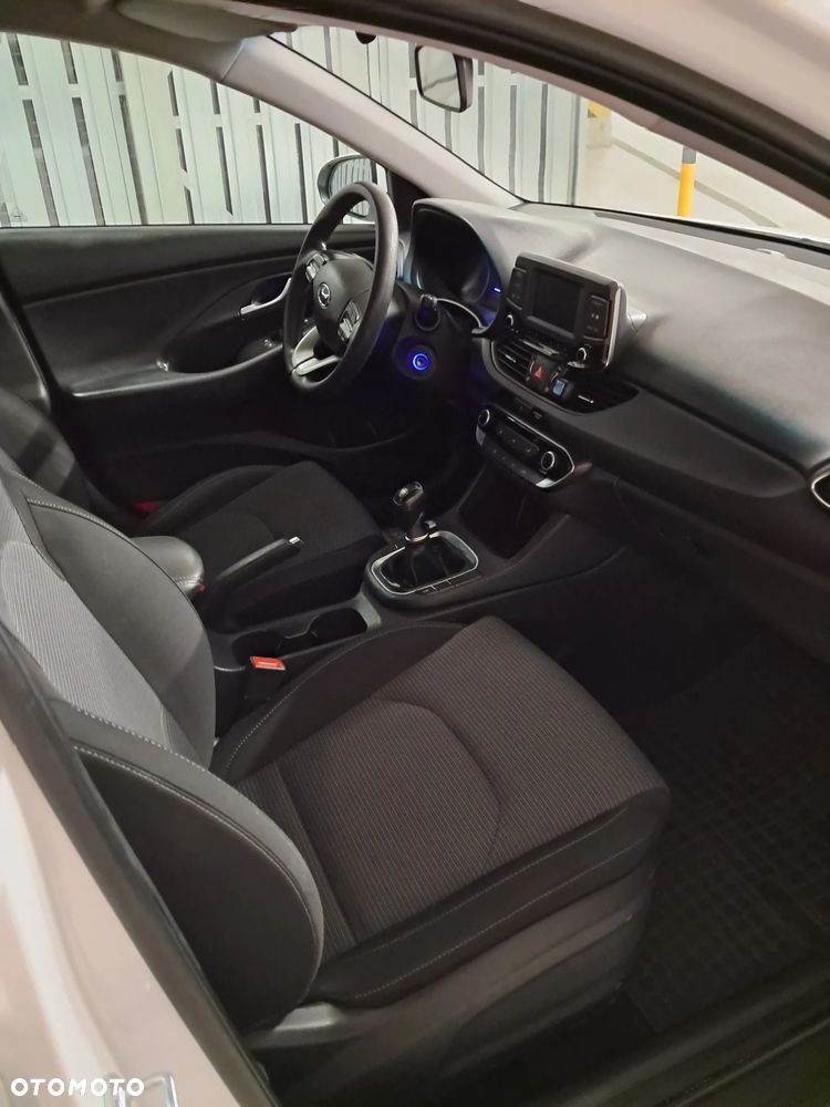 Hyundai i30 1.4 Classic - 9