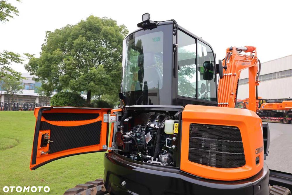 Lonking CDM6060U - 8