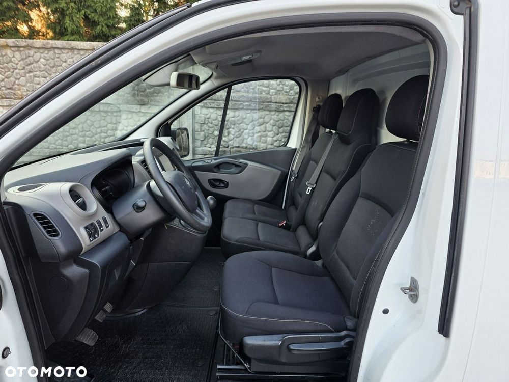 Renault Trafic - 10