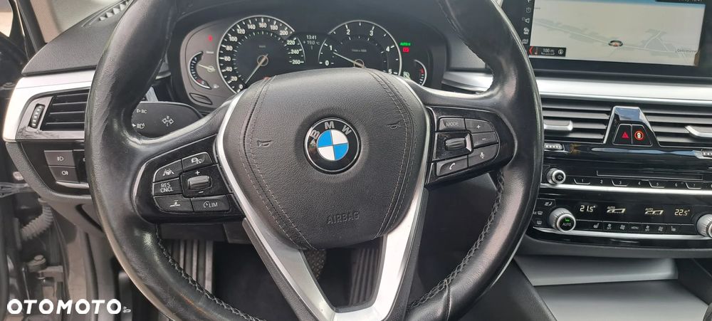 BMW Seria 5 520d Luxury Line - 21