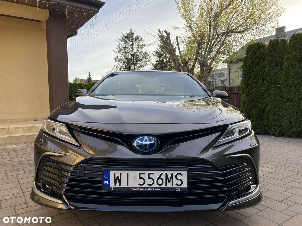 Toyota Camry - 6