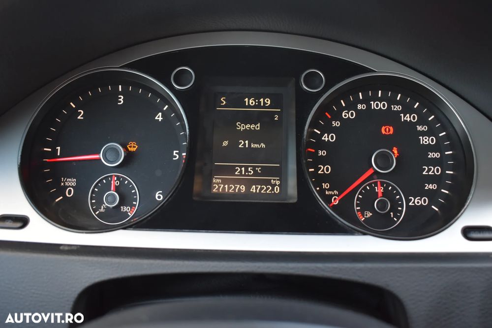 Volkswagen Passat 2.0 TDI DPF 4Motion Sportline - 40