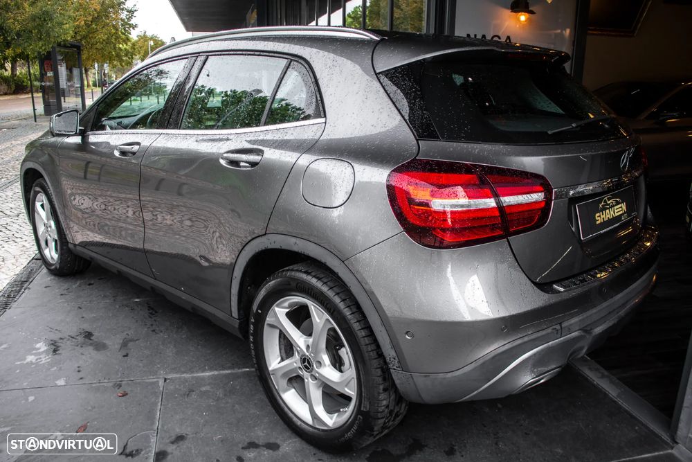 Mercedes-Benz GLA 180 d Urban - 3