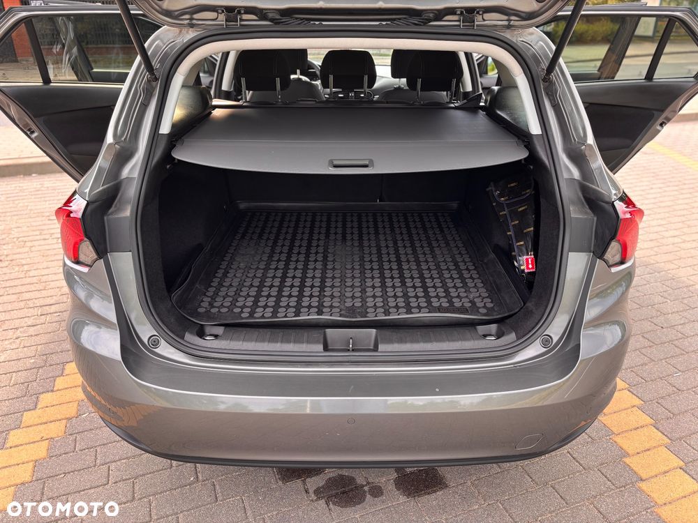 Fiat Tipo 1.4 16v Lounge EU6d - 16