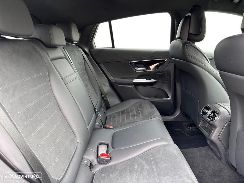Mercedes-Benz GLC 300 e Coupe 4Matic - 16