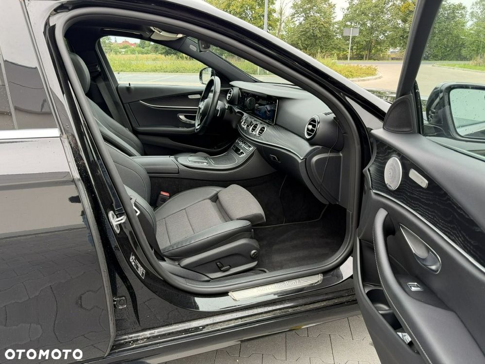 Mercedes-Benz Klasa E - 29