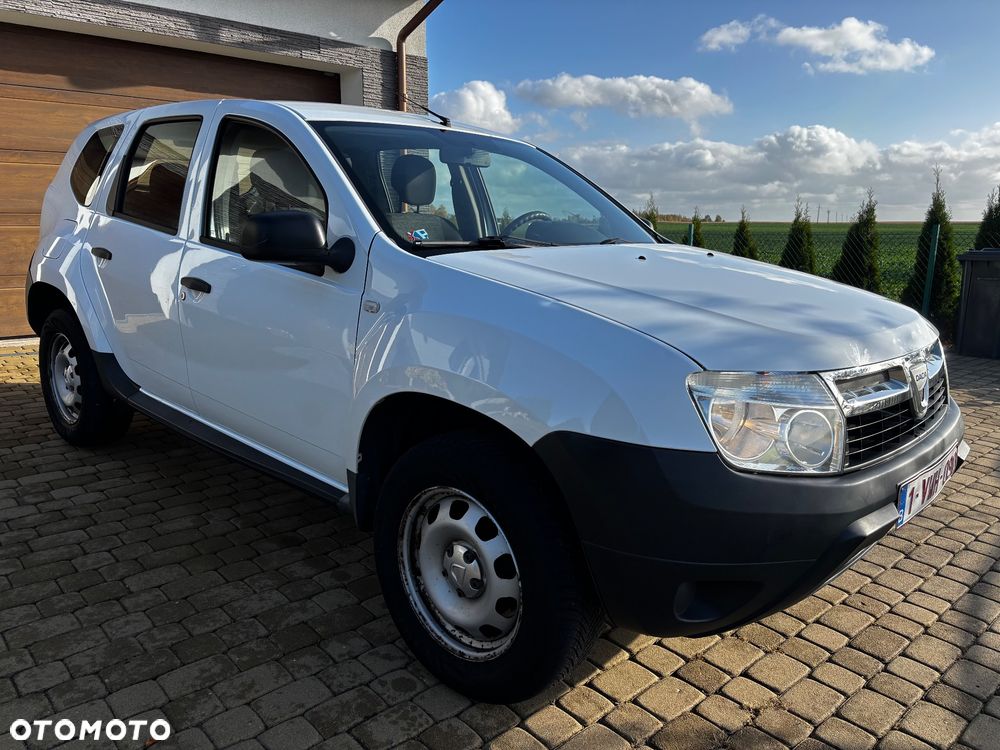 Dacia Duster 2011 photo 2