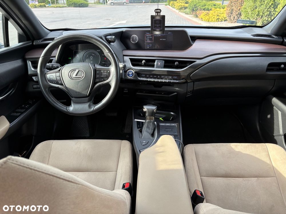 Lexus UX 250h GPF Business Edition 2WD - 9