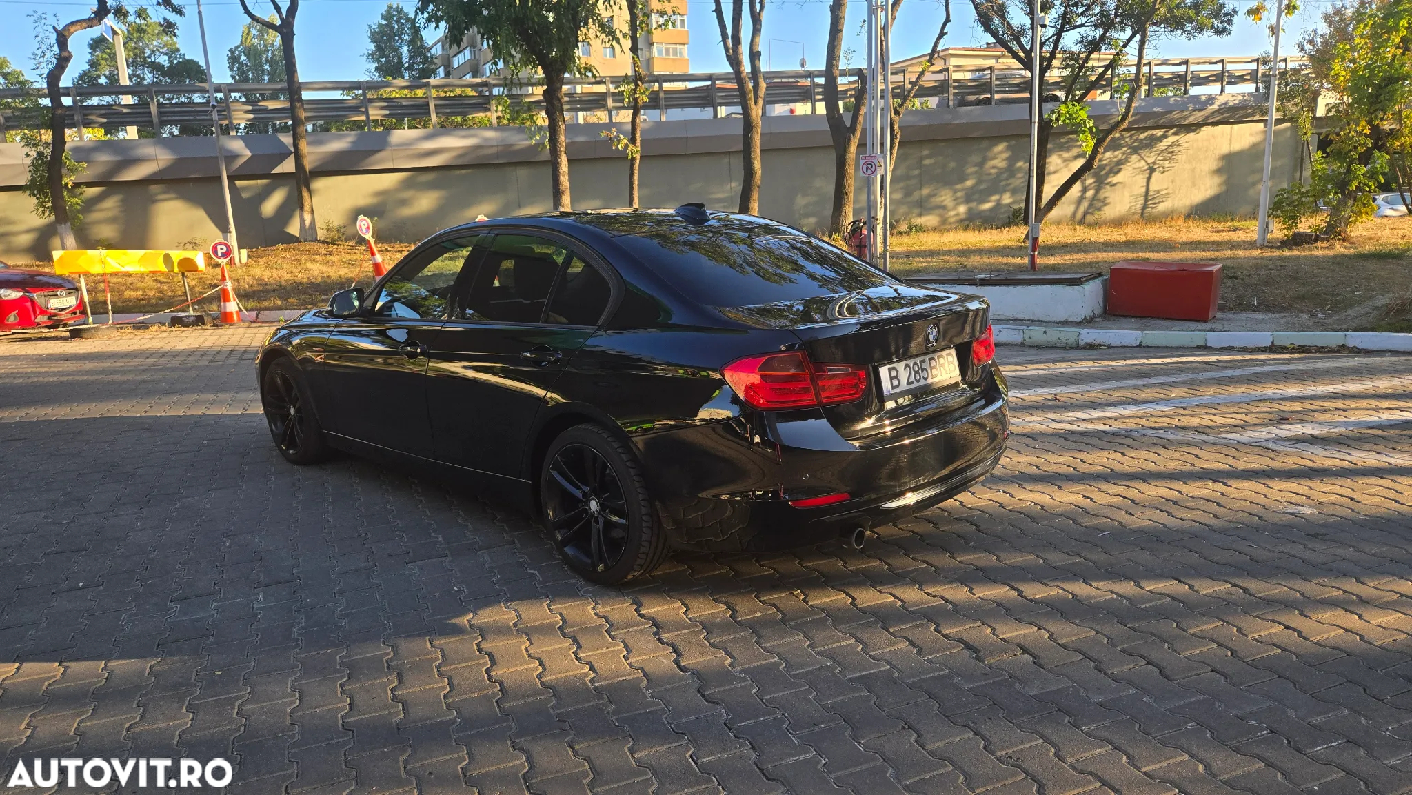 BMW Seria 3 320d - 3
