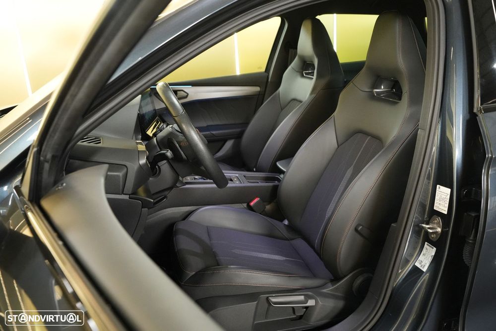 Cupra Leon 1.4 e-Hybrid MID DSG - 35