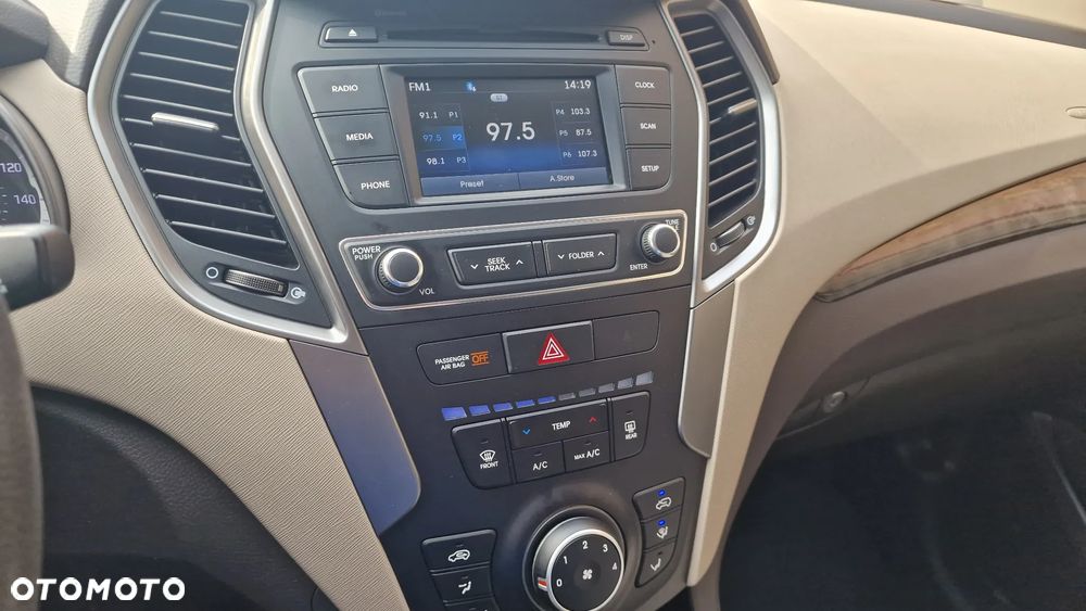 Hyundai Santa Fe - 12