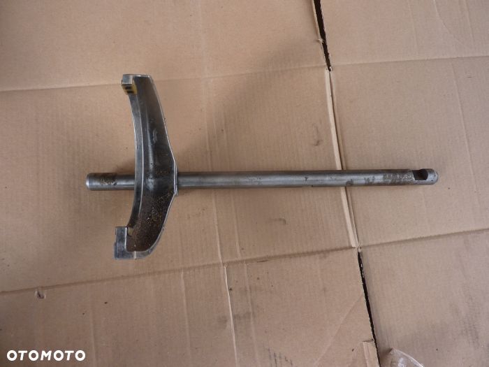 IVECO DAILY WODZIK WIDEŁKI SKRZYNI BIEG 8872637 - 1