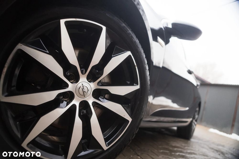 Opel Insignia 2.0 CDTI Exclusive S&S - 12