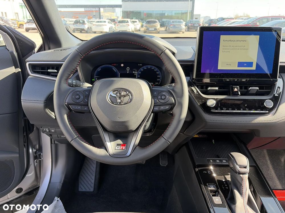 Toyota Corolla Cross 2.0 Hybrid GR Sport AWD - 12