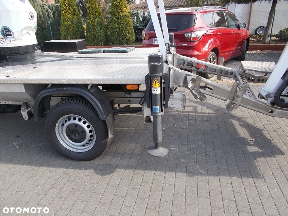 Mercedes-Benz Sprinter - 8