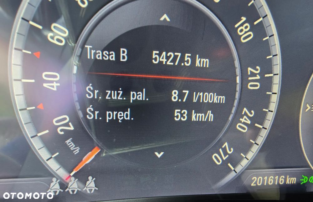 Opel Insignia - 16