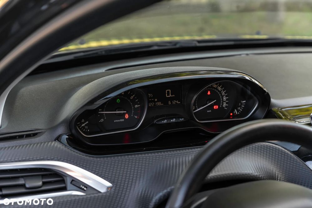 Peugeot 2008 PureTech 82 Style - 31