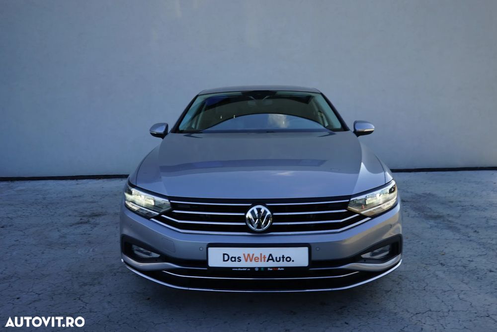 Volkswagen Passat 2.0 TDI DSG Highline - 9