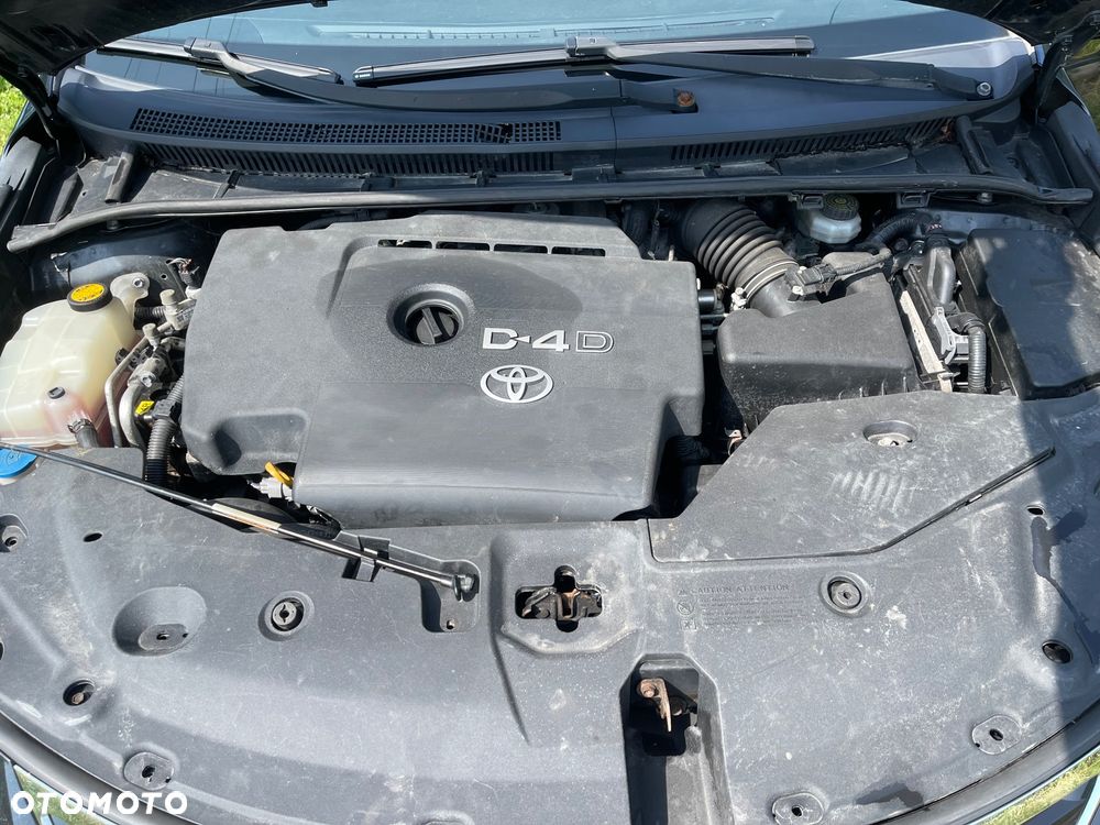 Toyota Avensis 2.2 D-4D Sol Plus NAVI - 17