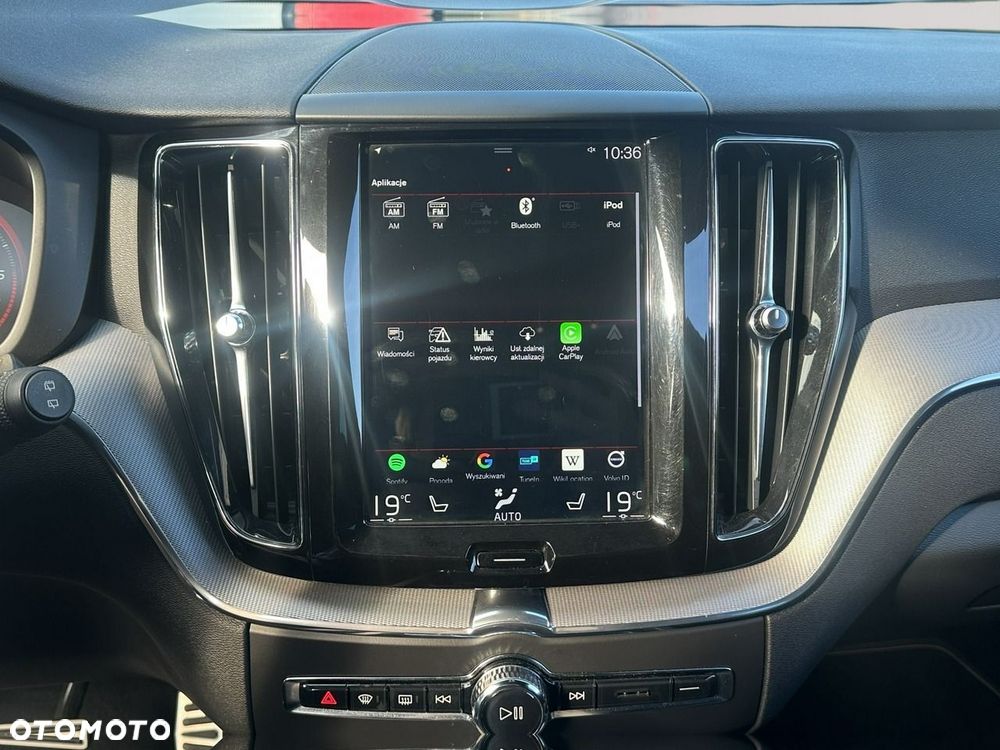 Volvo XC 60 D4 AWD R-Design - 21