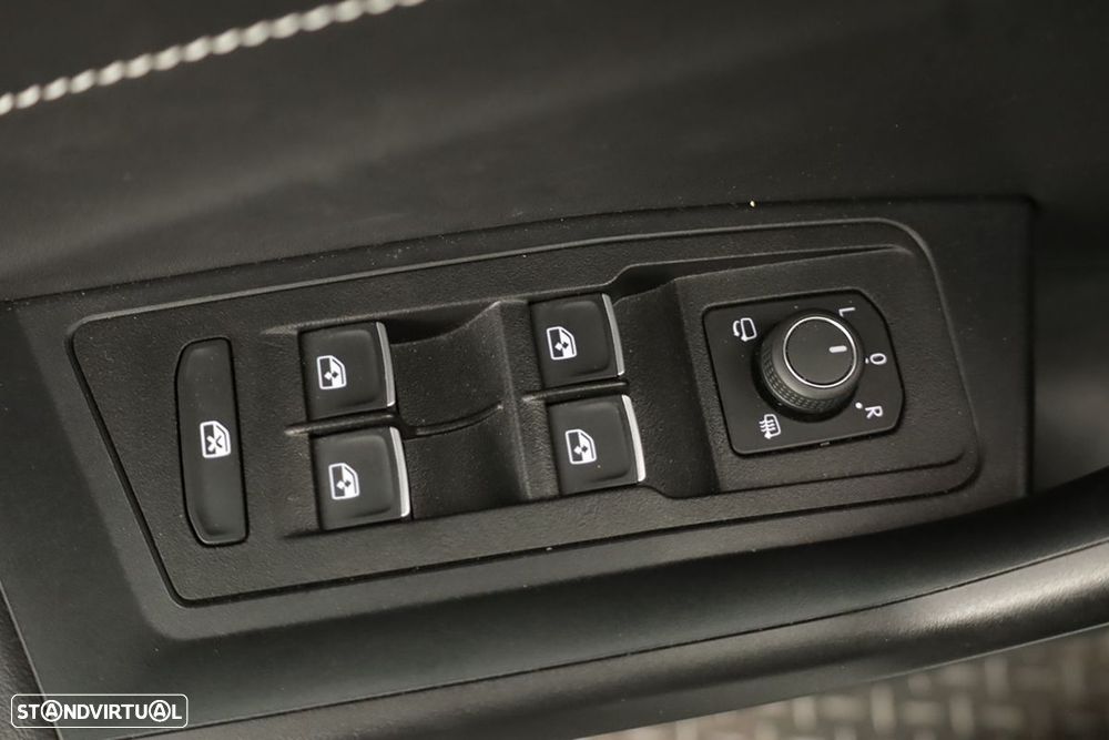 VW T-Roc 1.0 TSI - 19