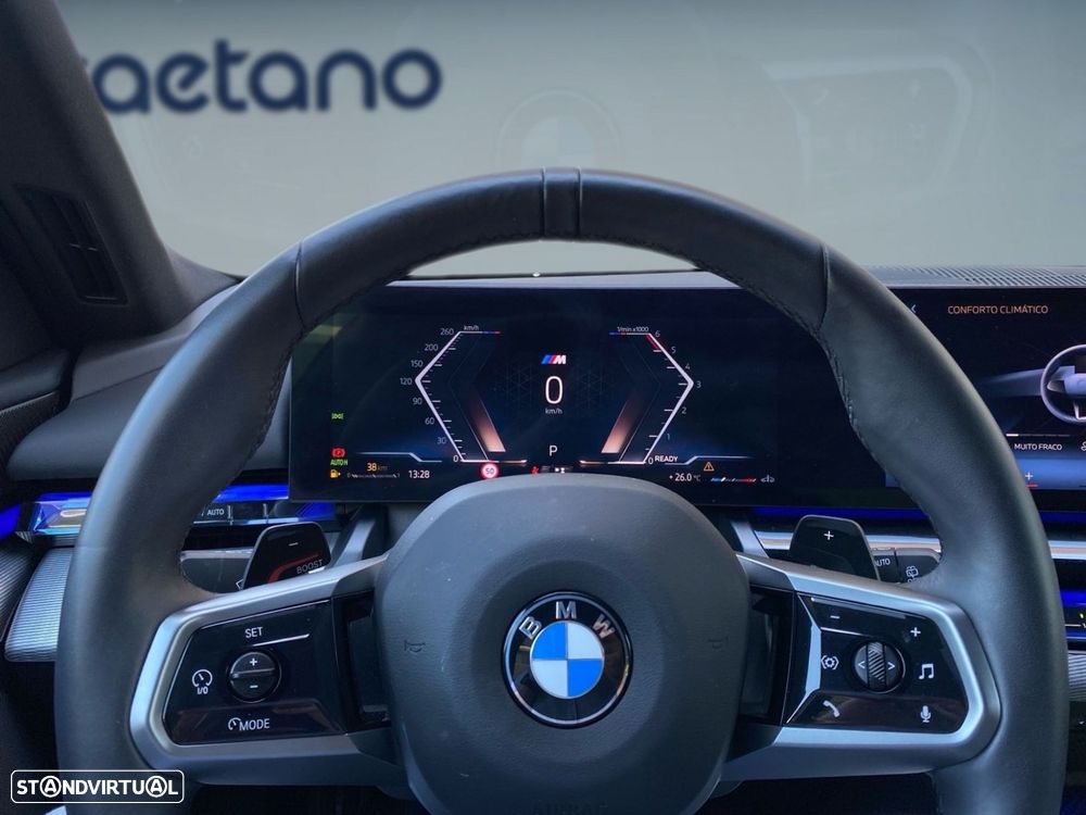BMW 520 d Pack Desportivo M - 6