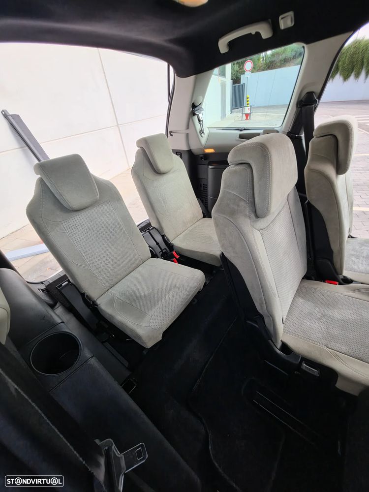 Citroën C4 Grand Picasso - 17