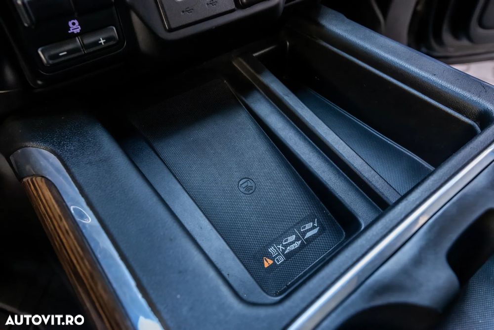 Chevrolet Silverado - 29