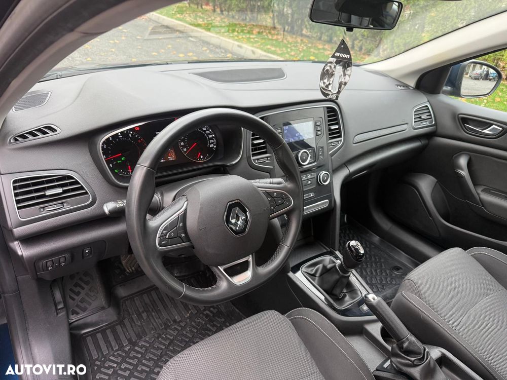 Renault Megane - 11