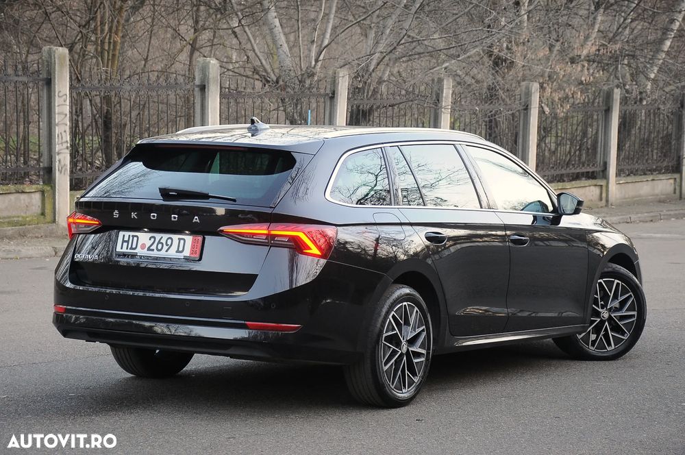 Skoda Octavia Combi 2.0 TDI DSG Exclusive Plus - 3