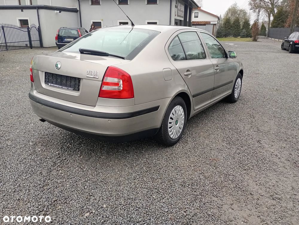 Skoda Octavia 1.6 Style - 4