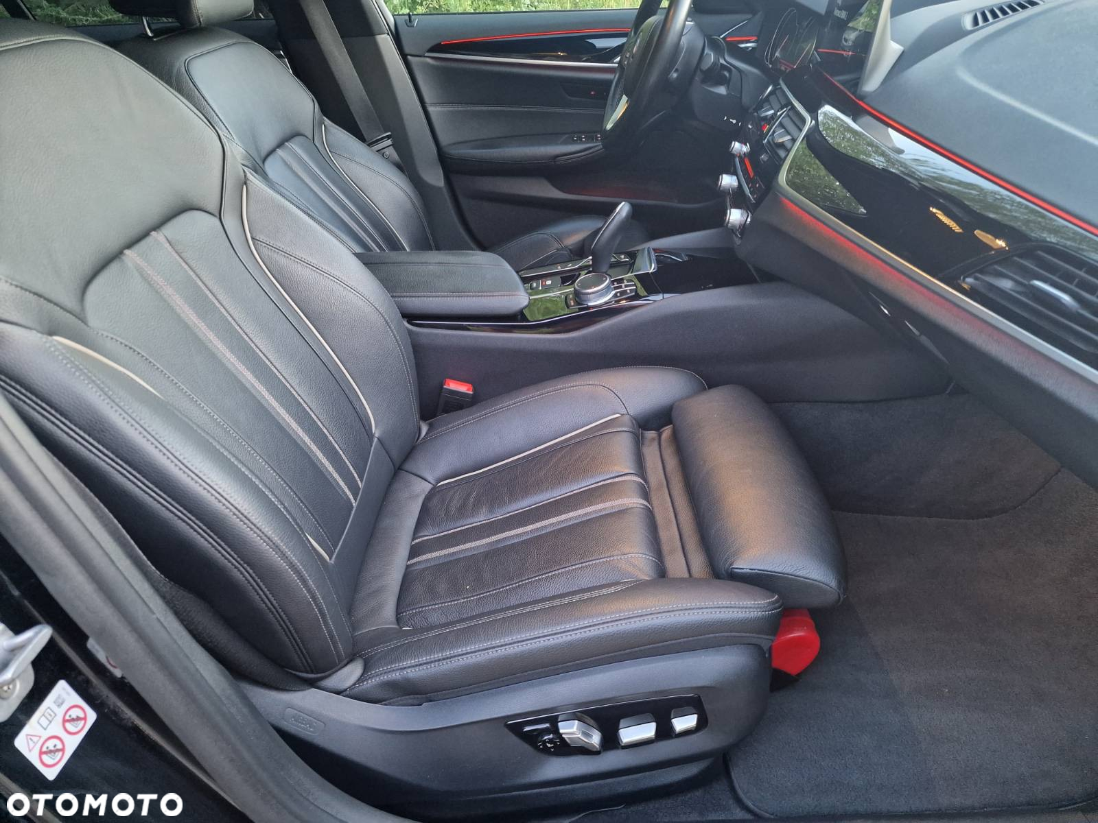 BMW Seria 5 530d Sport Line sport - 8