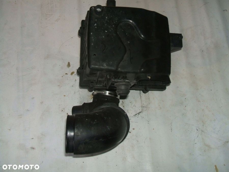MG ZS FILTR POWIETRZA OBUDOWA wąż dolotowy powietrza 2015000952 - 3