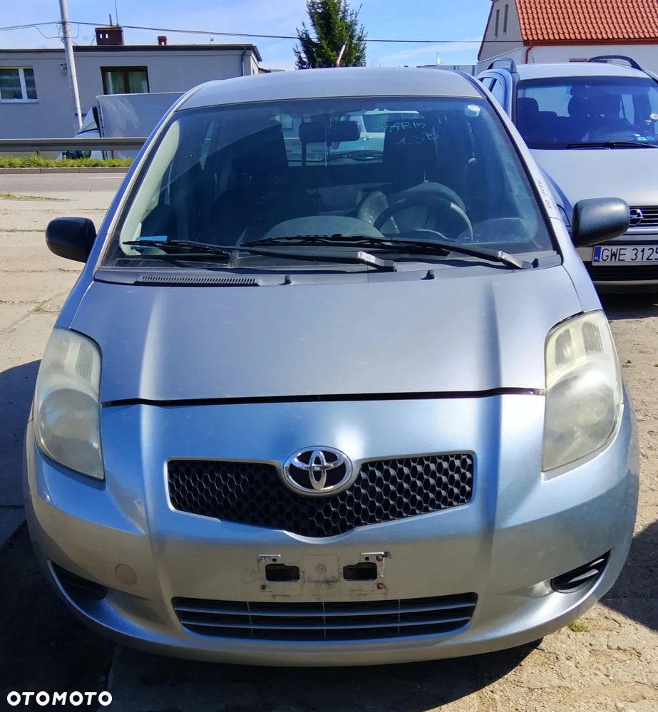 TOYOTA YARIS II 1.3 Benzyna dawca części - 2