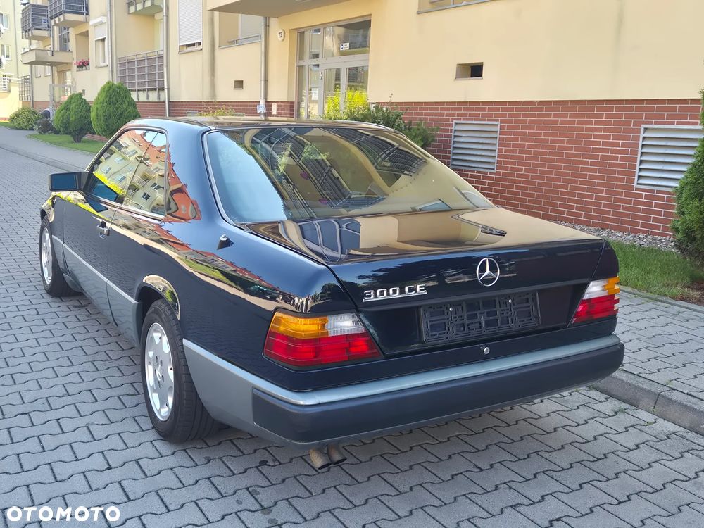 Mercedes-Benz W124 (1984-1993) - 4