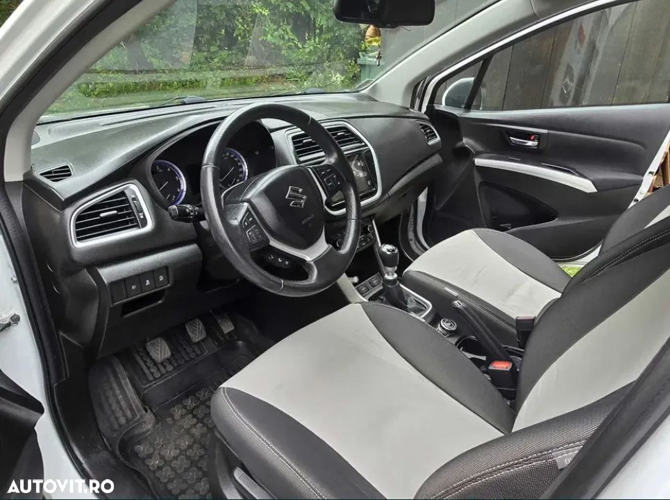 Suzuki SX4 - 4
