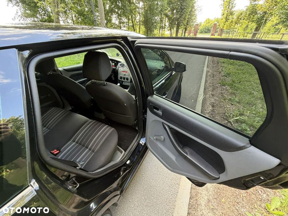 Ford Focus - 28