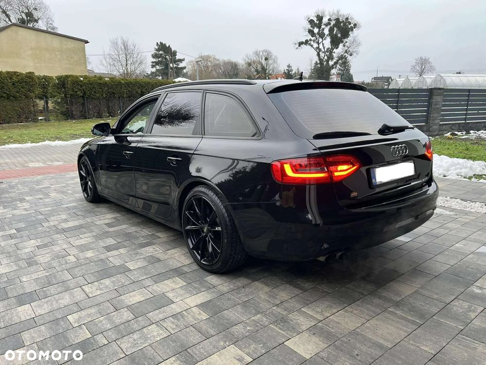 Audi A4 Avant 2.0 TDI ultra - 14