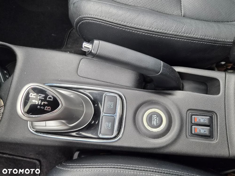 Mitsubishi Outlander 2.0 4WD Top - 32