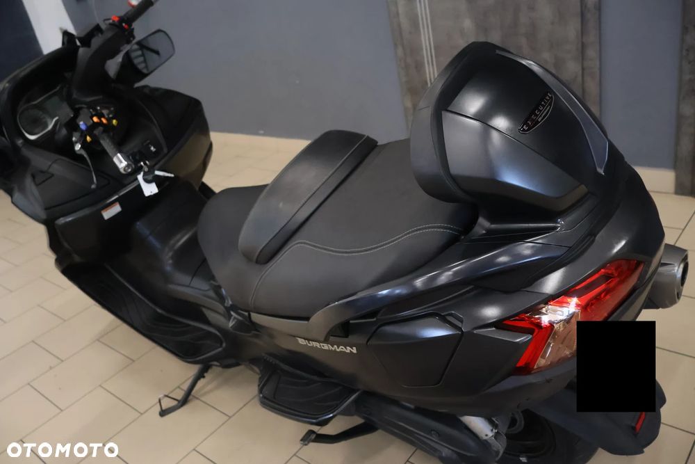 Suzuki Burgman - 13